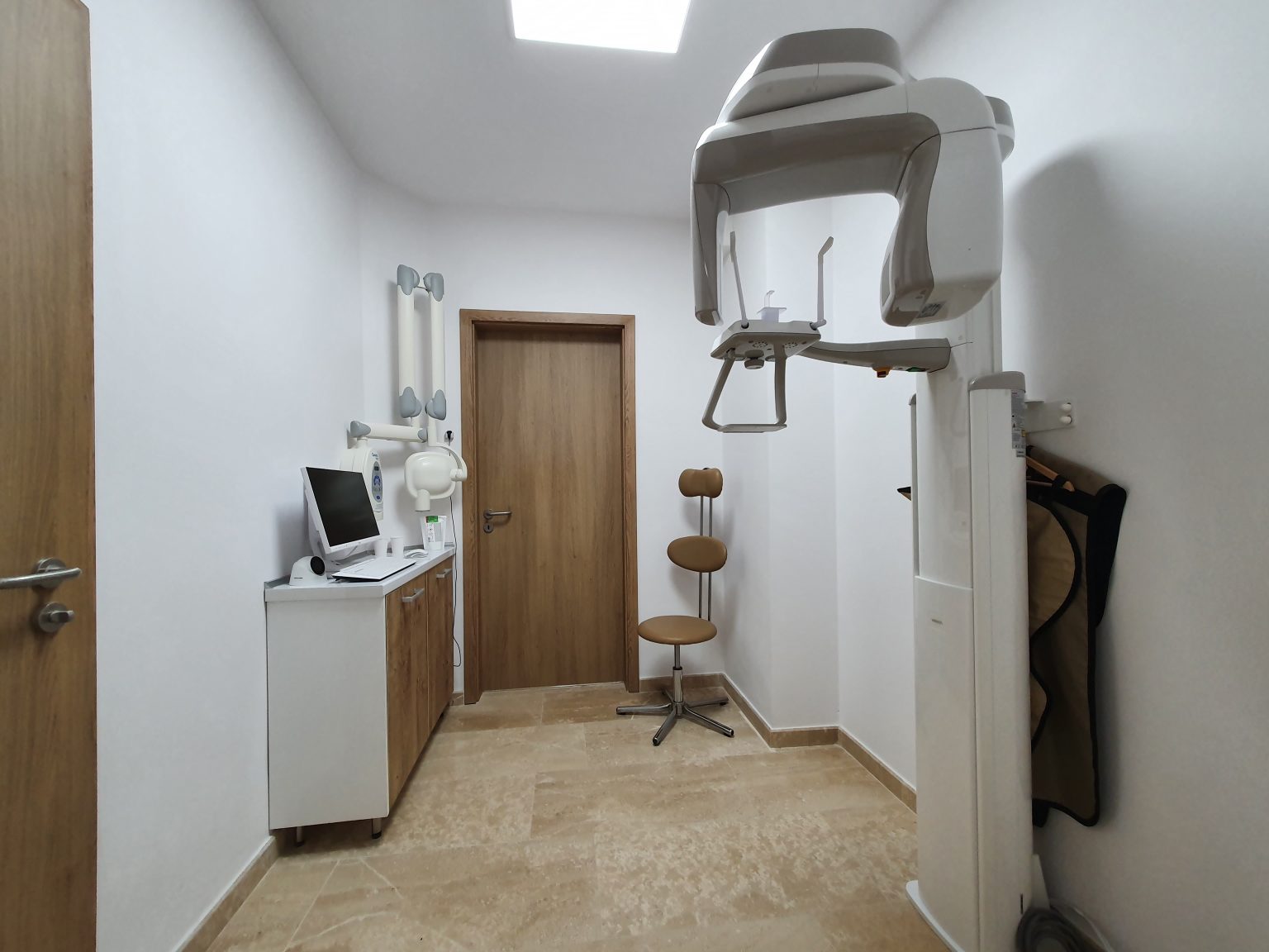 Digitális CBCT és arcszkenner a Dentis rendelőjében